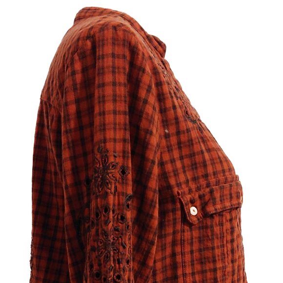 Johnny Was 3J Workshop Brown Checked Half-Button Shirt Eyelet/Peek a Boo Detail - Picture 8 of 9